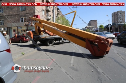 Արտակարգ դեպք Երևանում. բեռնատարի վրա տեղադրված վերամբարձիչն ընկել է 20 հոգու տեղափոխող մարդատար Газель-ի վրա. ՖՈՏՈՌԵՊՈՐՏԱԺ, ՏԵՍԱՆՅՈՒԹ