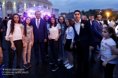Մայրաքաղաքում վերջին զանգի միջոցառումներն ամփոփվել են Ազատության հրապարակում կազմակերպված համերգով