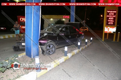 Երևանում 21-ամյա վարորդը Opel-ով մխրճվել է CPS բենզալցակայանի երկաթե սյան մեջ․ կան վիրավորներ. ՖՈՏՈՌԵՊՈՐՏԱԺ, ՏԵՍԱՆՅՈՒԹ