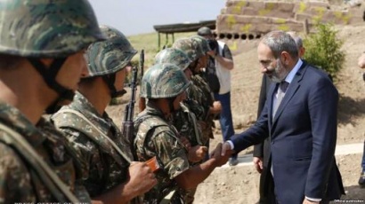 Մենք պատրաստ ենք բանակցությունների, բայց մենք պատրաստ ենք նաև պատերազմի․ Նիկոլ Փաշինյանն այցելել է առաջնագիծ. ՖՈՏՈՌԵՊՈՐՏԱԺ, ՏԵՍԱՆՅՈՒԹ