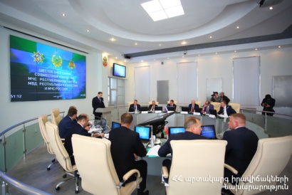 Հայաստանի և Ռուսաստանի ԱԻ նախարարները Սանկտ Պետերբուրգում քննարկել են երկկողմ համագործակցության հեռանկարները. ՖՈՏՈՌԵՊՈՐՏԱԺ