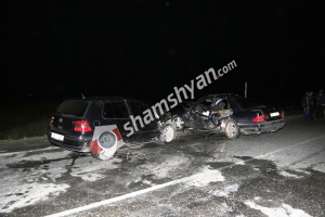 Խոշոր ավտովթար Երևան-Արմավիր ճանապարհին. բժիշկները պայքարում են 3 վիրավորների կյանքի համար. ՖՈՏՈՌԵՊՈՐՏԱԺ, ՏԵՍԱՆՅՈՒԹ
