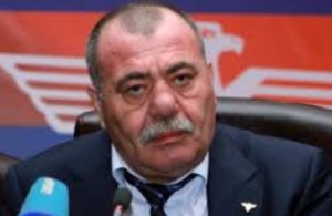 Հենց այսօր սահմանին ծառայում են Արցախի նախագահի, անվտանգության ծառայության ղեկավարի որդիները եւ այլք. ոտնձգության դեպքում թշնամին մեկին՝ տասը կստանա. Մանվել Գրիգորյան