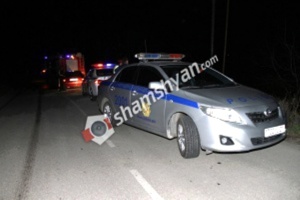 Ավտովթար Երևանում. բախվել են Mercedes-ն ու 2 Opel-ները. Ժողինստիտուտի 2 ուսանողուհիներ տեղափոխվել են հիվանդանոց