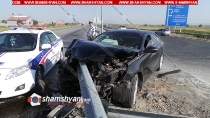 Խոշոր ավտովթար Արարատի մարզում. բախվել են Hyundai-ն ու Volkswagen-ը, Hyundai-ը, որը սպասարկում է Երևանի փոխքաղաքապետին, մխրճվել է արգելապատնեշների մեջ, կա 5 վիրավոր. ՖՈՏՈՌԵՊՈՐՏԱԺ, ՏԵՍԱՆՅՈՒԹ