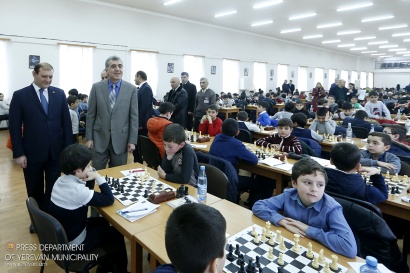 Անդրանիկ Մարգարյանի հիշատակին նվիրված շախմատի 8-րդ հուշամրցաշարին մասնակցում է շուրջ 750 շախմատիստ. ՖՈՏՈՌԵՊՈՐՏԱԺ