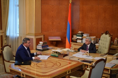 Ոստիկանության պետը Հանրապետության Նախագահին զեկուցել է 2017թ. իրականացված աշխատանքների և 2018թ. նախանշված միջոցառումների մասին. ՖՈՏՈՌԵՊՈՐՏԱԺ