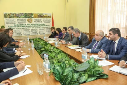 ՀՀ գյուղնախարարն ընդունել է Գյուղատնտեսության զարգացման միջազգային հիմնադրամի հայաստանյան ծրագրի ղեկավարին