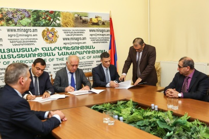 «Ֆարմ Կրեդիտ Արմենիա»-ն և «Արմսվիսբանկ»-ը միացել են կարկտապաշտպան ցանցերի և կաթիլային ոռոգման համակարգերի ներդրման սուբսիդավորման ծրագրերին