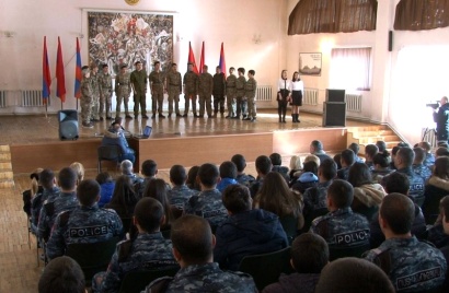 Ոստիկանության զորքերի 1033 զորամասը հյուրընկալել է դպրոցականներին. ՏԵՍԱՆՅՈՒԹ