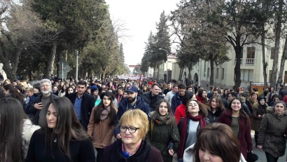 Օտարերկրյա լրագրողների և բլոգերների մի խումբ Արցախում մասնակցել է ղարաբաղյան շարժման 30-ամյակին նվիրված տոնական միջոցառումներին. ՖՈՏՈՌԵՊՈՐՏԱԺ