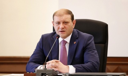 Ասֆալտապատման ծրագրերից «ատկատով» միլիոններ են հոսում քաղաքապետարանի պաշտոնյաների գրպանները. «Ժողովուրդ»