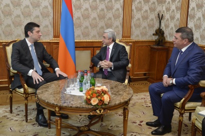 Նախագահն ընդունել է Վրաստանի փոխվարչապետ, ՆԳ նախարար Գիորգի Գախարիային. ՖՈՏՈՌԵՊՈՐՏԱԺ