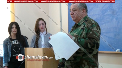 «Ֆիդայիներ» հասարակական կազմակերպության նախագահը հանդիպում ունեցավ Հայկական պետական մանկավարժական համալսարանի մի խումբ ուսանողների հետ. ՖՈՏՈՌԵՊՈՐՏԱԺ