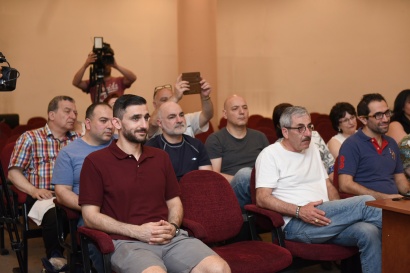 ԵՊՀ-ն հյուրընկալել էր Հայաստանի առաջին Հանրապետության պետական, հասարակական ու մշակութային գործիչների ժառանգներին. ՖՈՏՈՇԱՐՔ