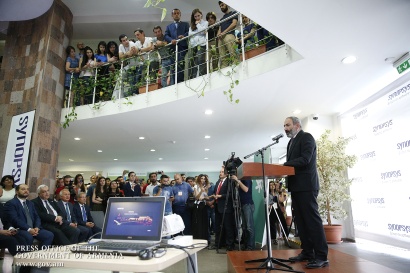 Վարչապետը «Սինոփսիս Արմենիա»-ում ծանոթացել է ՏՏ ոլորտի զարգացման նոր նախաձեռնություններին. ՖՈՏՈՌԵՊՈՐՏԱԺ