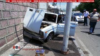 Երևանում «06»-ի վարորդը բախվել է Mercedes-ին ու հայտնվել հետիոտնի համար նախատեսված մայթին. կա վիրավոր. ՖՈՏՈՌԵՊՈՐՏԱԺ, ՏԵՍԱՆՅՈՒԹ