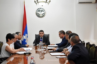 Արցախի պետնախարարի գլխավորությամբ անցկացվել է պետական միջնաժամկետ ծախսային ծրագրի բարձրագույն խորհրդի առաջին նիստը