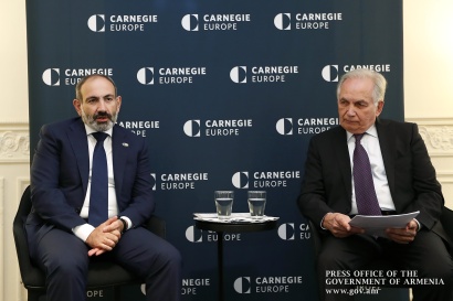 Նիկոլ Փաշինյանը Բրյուսելում հանդիպել է «Կարնեգի» հետազոտական կենտրոնի փորձագետներին և ներկայացրել Հայաստանի զարգացման իր տեսլականը. ՖՈՏՈՌԵՊՈՐՏԱԺ