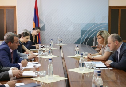 Արծվիկ Մինասյանը հանդիպում է ունեցել PwC-ի հայաստանյան ներկայացուցիչների հետ