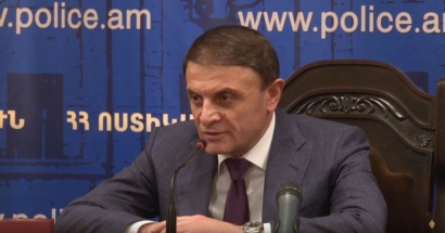 Վալերիյ Օսիպյանի հրամաններով պրոֆեսիոնալ ոստիկանը իր դիմումի համաձայն ուղարկվել է թոշակի, մեկ այլ պրոֆեսիոնալ էլ նշանակվել է 6-րդ գլխավոր վարչության պետ