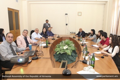 ԱՄՆ Սենատի ֆինանսավարկային եւ բյուջետային հանձնաժողովի նախագահը բաց դաս է անցկացրել ՀՀ ազգային ժողովում