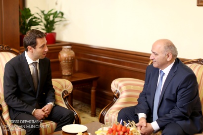 Քաղաքապետ Հայկ Մարությանը հանդիպել է Արցախի մայրաքաղաքի գործընկերոջ հետ. ՖՈՏՈՇԱՐՔ
