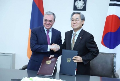 Զոհրաբ Մնացականյանը և ՀՀ-ում Կորեայի դեսպանը ներդրումների խրախուսման մասին համաձայնագիր են ստորագրել