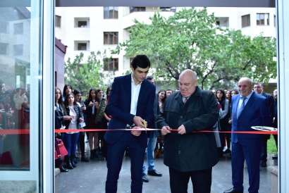 Այս հանրակացարանի կառուցումն իսկական նվեր է մեր ուսանողներին. ԵՊՀ ռեկտոր Արամ Սիմոնյան. ՖՈՏՈՌԵՊՈՐՏԱԺ