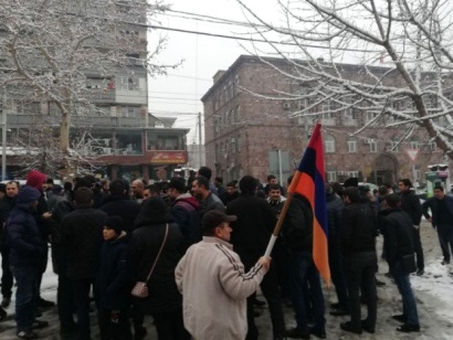 Փաստաբանների ակցիան Վերաքննիչի մոտ՝ ի աջակցություն Մանվել Գրիգորյանի փաստաբանի. ՏԵՍԱՆՅՈՒԹ. News.am