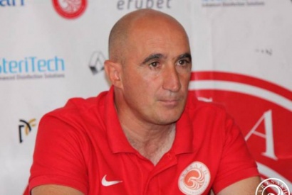 «Արարատի» մարզիչը կապ չունի Երևանում տեղի ունեցած միջադեպի հետ