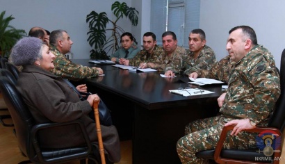 ԱՀ ՊՆ, ՊԲ հրամանատար Կարեն Աբրահամյանի մոտ տարբեր խնդիրներով ընդունելության էին ներկայացել մի շարք քաղաքացիներ