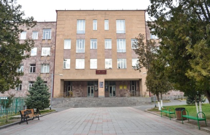 Արտակարգ դեպք Ստեփան Զորյանի անվան 56 հիմնական դպրոցում. երեխաների ծեծկռտուքից հետո աշակերտի համար բժիշկ են հրավիրել