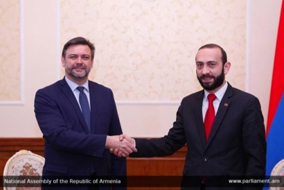 Խորհրդարանի ղեկավարն ընդունել է Հայաստանում Չեխիայի դեսպանին