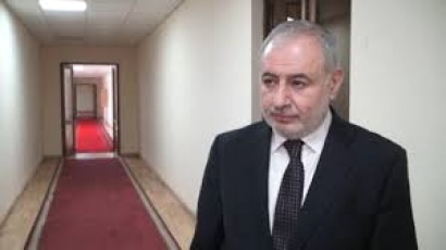 Ազգային ժողովի նախկին պատգամավորի աղջկա Mercedes-ը տեղափոխվել է Երևանի «գաի պլաշչադկա». նա եղել է խմած, վարորդական իրավունքի վկայականն էլ եղել է ժամկետանց