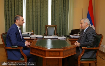 Արցախի Հանրապետության խորհրդարանում ընդունել են ՀՀ Անվտանգության խորհրդի քարտուղարին