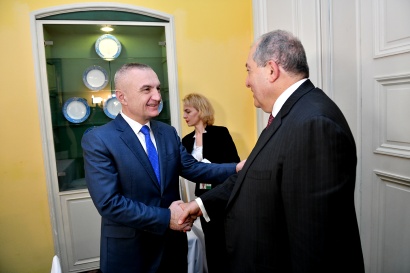 Նախագահ Արմեն Սարգսյանը հանդիպել է Ալբանիայի նախագահի հետ