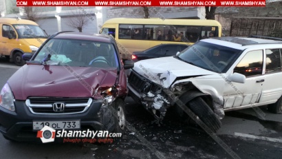 Խոշոր ու շղթայական ավտովթար Երևանում. բախվել են Jeep-ը, Hօnda-ն, Opel-ը, «Нива»-ն, Nissan Note-ը և Renualt Logan-ը. կան վիրավորներ. ՖՈՏՈՌԵՊՈՐՏԱԺ, ՏԵՍԱՆՅՈՒԹ