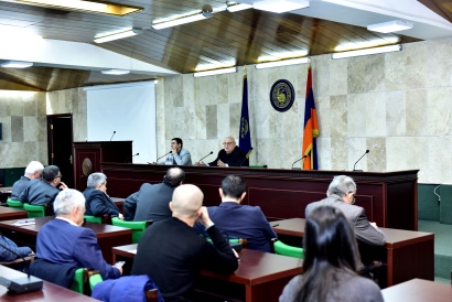 «Համալսարանը խամաճիկ չէ».ԵՊՀ ռեկտորի ելույթից հետո տեղի է ունեցել գիտխորհրդի քննարկում. ՖՈՏՈՌԵՊՈՐՏԱԺ