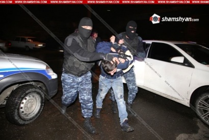 «Կարմիր բերետների» օպերատիվ գործողությունների արդյունքում վիճաբանությունը կրակոցների չհասավ. նրանք «18 +» փաբում վնասազերծել են 5 քաղաքացու, երկուսը «Գազպրոմ Արմենիա»-ի պաշտոնյաներ են. հայտնաբերվել է «Բերետա» ատրճանակ