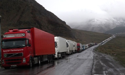 Ստեփանծմինդա-Լարս ավտոճանապարհը բաց է բոլոր տեսակի ավտոմեքենաների համար. ռուսական կողմում կան կուտակված ավտոմեքենաներ
