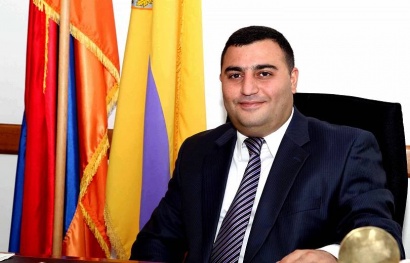 Արմավիրի մարզում թալանել են գեներալ Մանվել Գրիգորյանի տղայի տունը. տարել են թանկարժեք իրեր, բնանկարներ և «Վինչեստեր» տիպի հրացանը