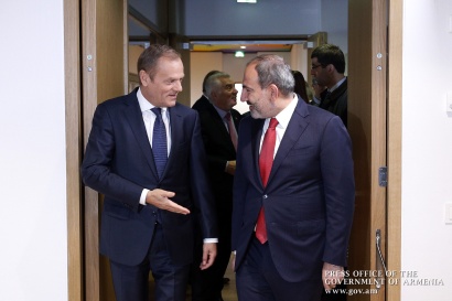 Բրյուսելում կայացել է Նիկոլ Փաշինյանի և Դոնալդ Տուսկի հանդիպումը. քննարկվել են երկկողմ համագործակցությանը վերաբերող հարցեր