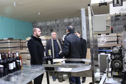 Արագածոտնի մարզպետը այցելել է «Ոսկեվազի Գինու Գործարան». ՖՈՏՈՌԵՊՈՐՏԱԺ
