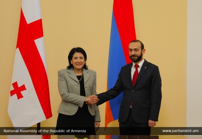 Արարատ Միրզոյանը հյուրընկալել է պաշտոնական այցով Հայաստան ժամանած Վրաստանի նախագահի գլխավորած պատվիրակությանը