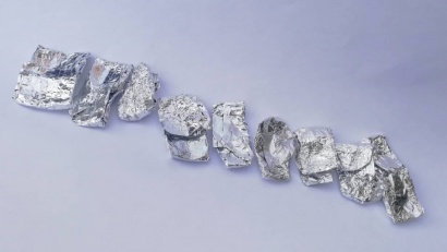 «Կոշ» քրեակատարողական հիմնարկի աշխատակիցները հիմնարկի արգելագոտու տարածքից հայտնաբերել են փայլաթիթեղե 9 փաթեթ՝ սպիտակ, փոշենման զանգվածով