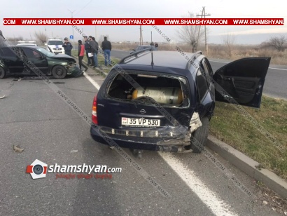 Խոշոր ավտովթար Արմավիրի մարզում. բախվել են Opel-ները. 2 վիրավորներից մեկին հիվանդանոց է տեղափոխել ճանապարհային ոստիկանը. ժամանել են տարածքի ոստիկանապետը, ՃՈ և դասակի հրամանատարները. ՖՈՏՈՌԵՊՈՐՏԱԺ, ՏԵՍԱՆՅՈՒԹ