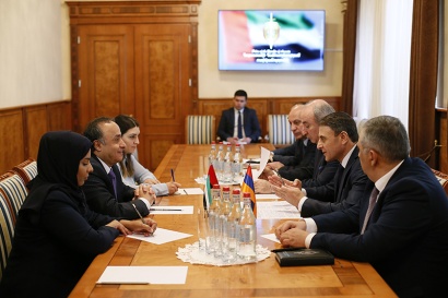 ՀՀ ոստիկանության պետն ընդունել է Արաբական Միացյալ Էմիրությունների արտակարգ և լիազոր դեսպանին. ՖՈՏՈՌԵՊՈՐՏԱԺ, ՏԵՍԱՆՅՈՒԹ