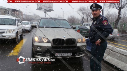 Երևանում BMW X5-ի 31-ամյա վարորդը վրաերթի է ենթարկել հետիոտնին. վերջինը տեղափոխվել է հիվանդանոց. բնակիչներն ասում էին. «Ճիշտը Իվանի պոչից բռնելն է»՝ նկատի ունենալով Երևանի քաղաքապետին ու ՀՀ ՃՈ պետին. ՖՈՏՈՌԵՊՈՐՏԱԺ, ՏԵՍԱՆՅՈՒԹ