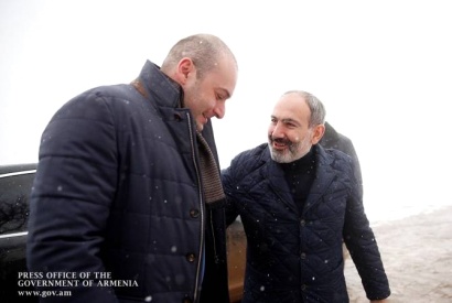 Նիկոլ Փաշինյանը Ենոքավանում ոչ ֆորմալ հանդիպում է ունեցել Վրաստանի վարչապետ Բախտաձեի հետ. ՖՈՏՈՌԵՊՈՐՏԱԺ